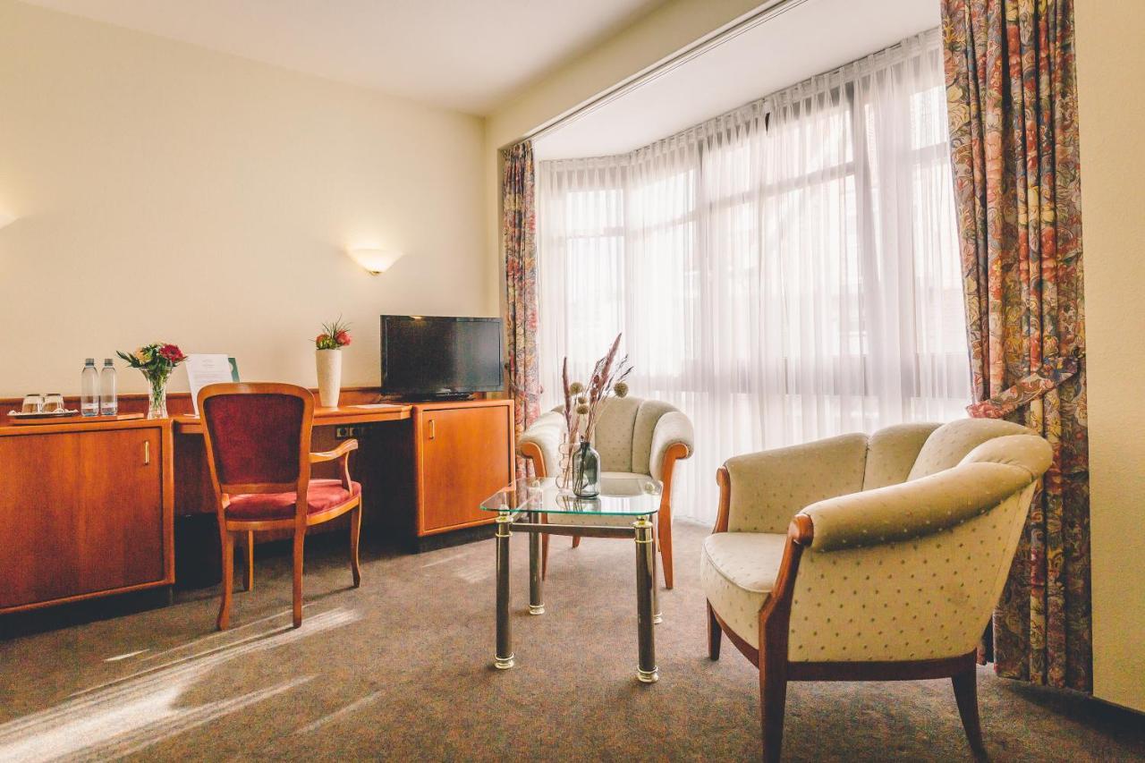 Hotel Gasthaus Appel Krug เดลบรุค ภายนอก รูปภาพ