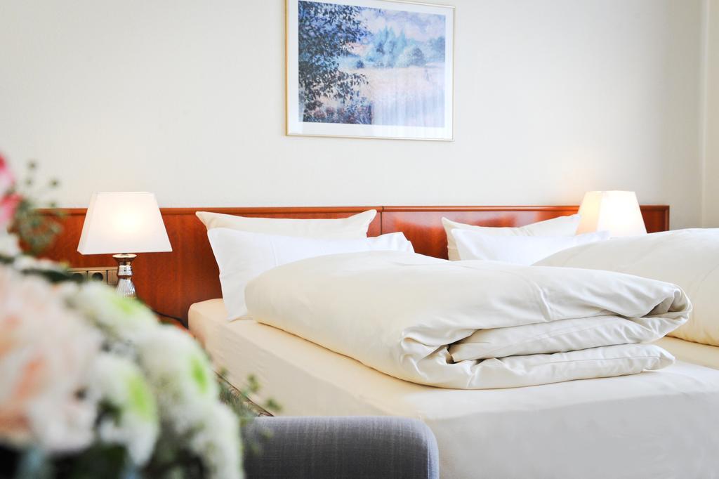 Hotel Gasthaus Appel Krug เดลบรุค ภายนอก รูปภาพ